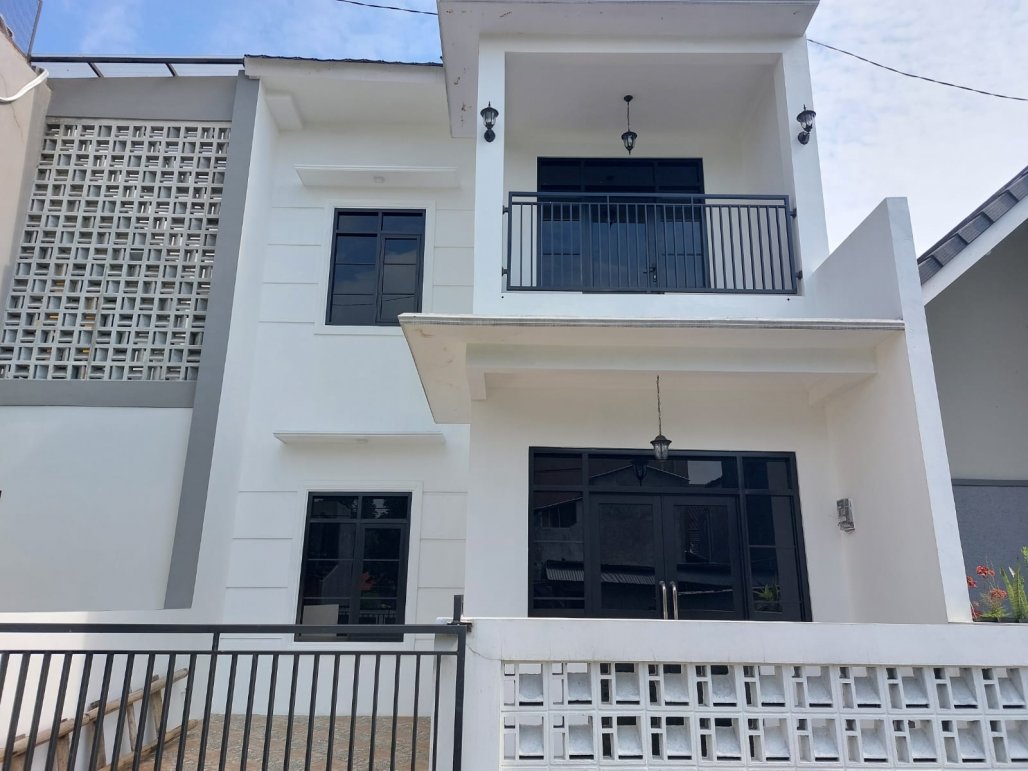 Rumah Lantai 2 Soekarno Hatta Cisaranten wetan Kota bandung