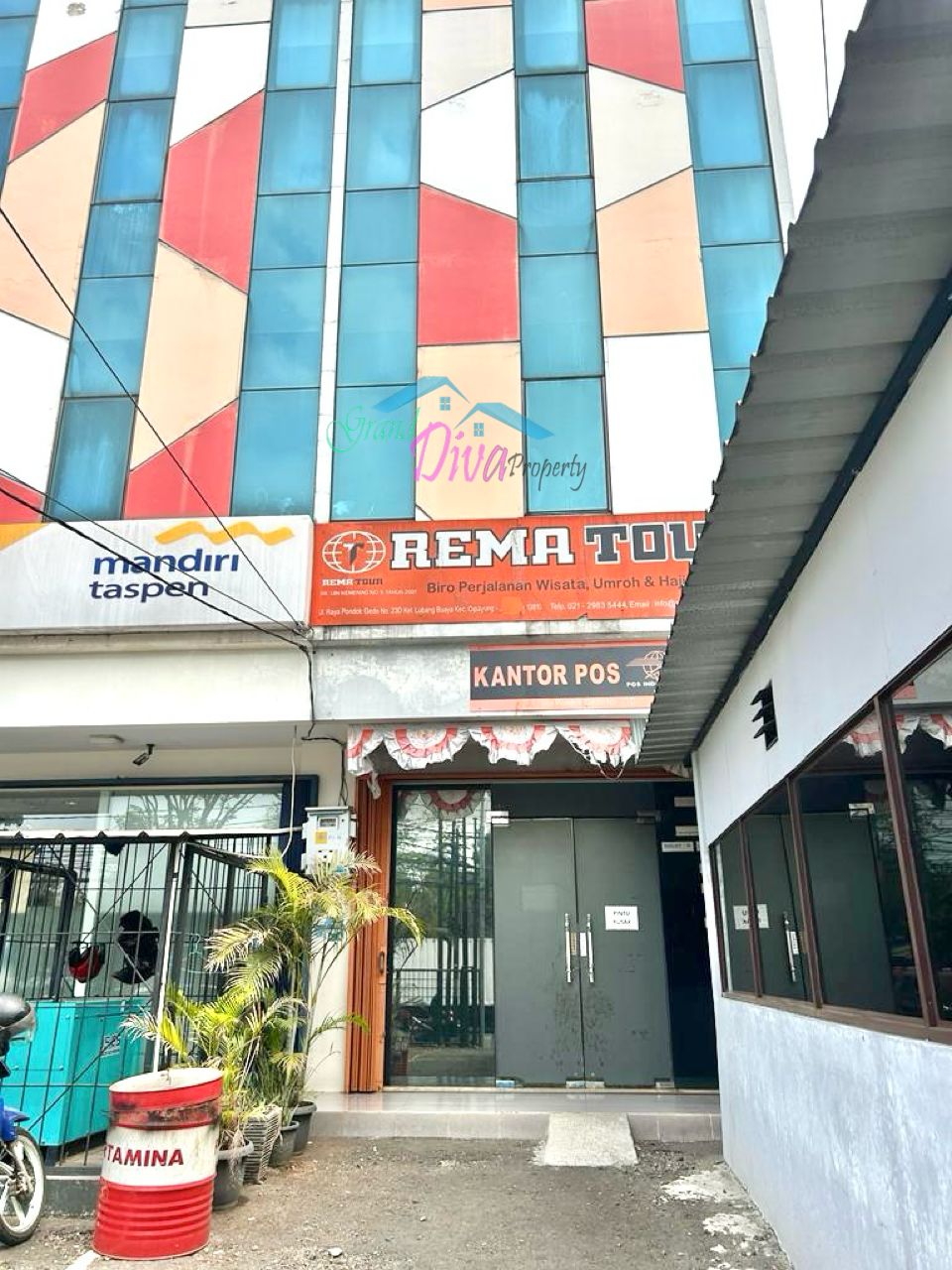 DIJUAL CEPAT RUKO DI PINGGIR JALAN RAYA PONDOK GEDE JAKARTA TIMU