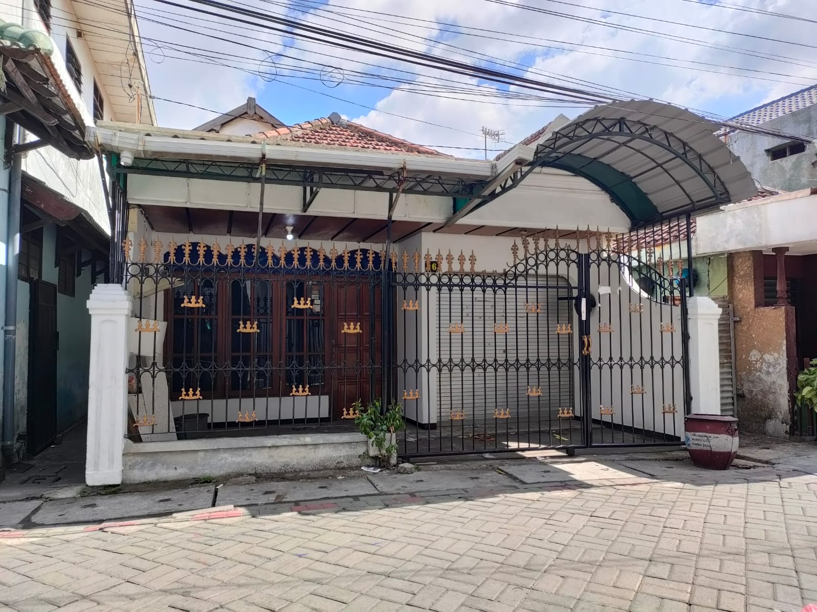 rumah disewakan banyu urip kidul surabaya