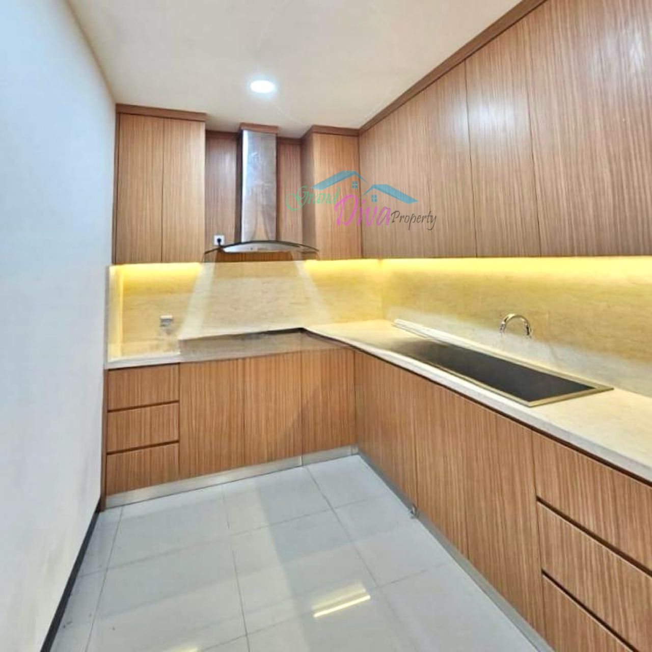 RUMAH BAGUS DI PONDOK INDAH JAKARTA SELATAN