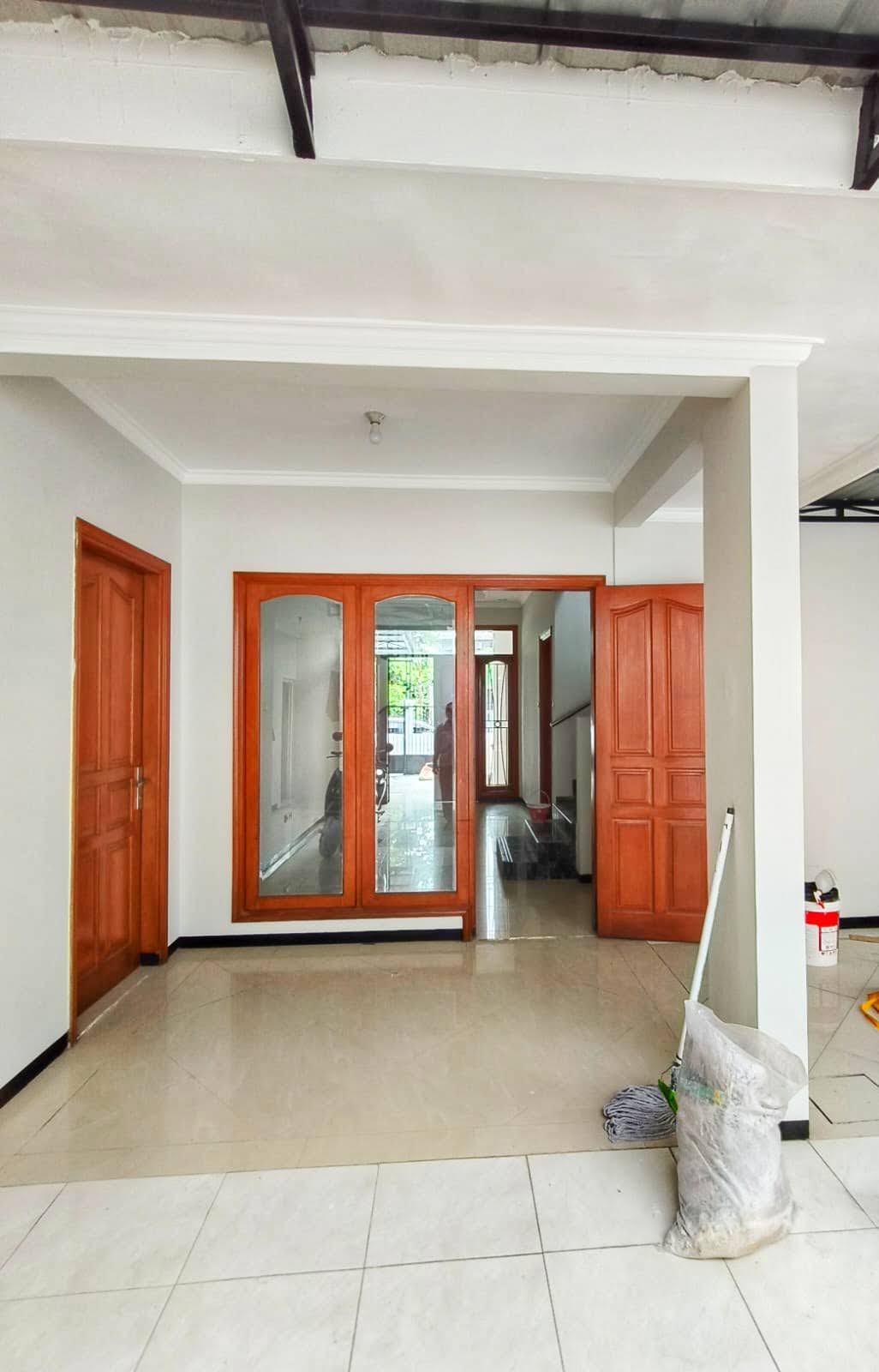 Jual Rumah 2 Lantai Jl. DUKUH KUPANG TIMUR Surabaya Barat