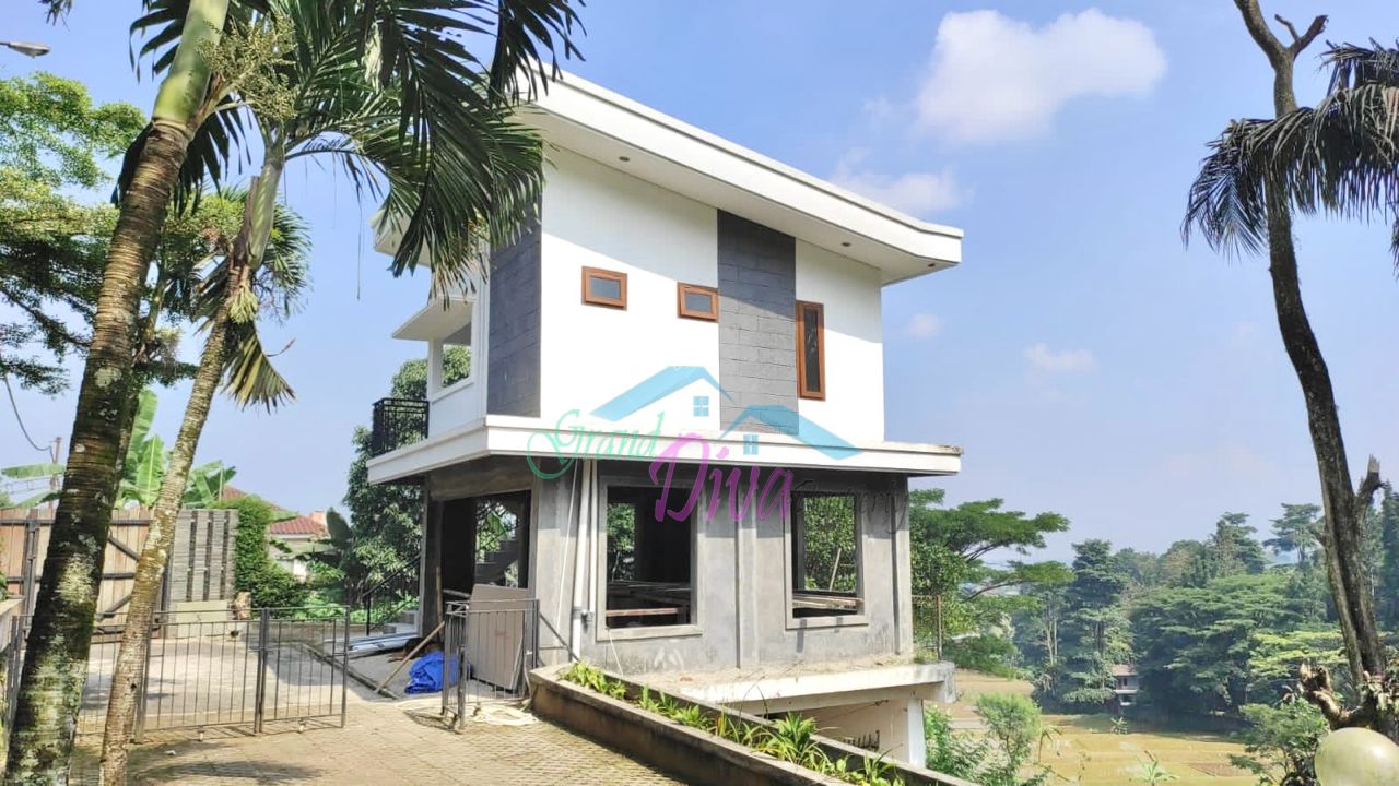 Dijual vila di Cilember, Cisarua Bogor -luas tanah ±4100m2 -lua