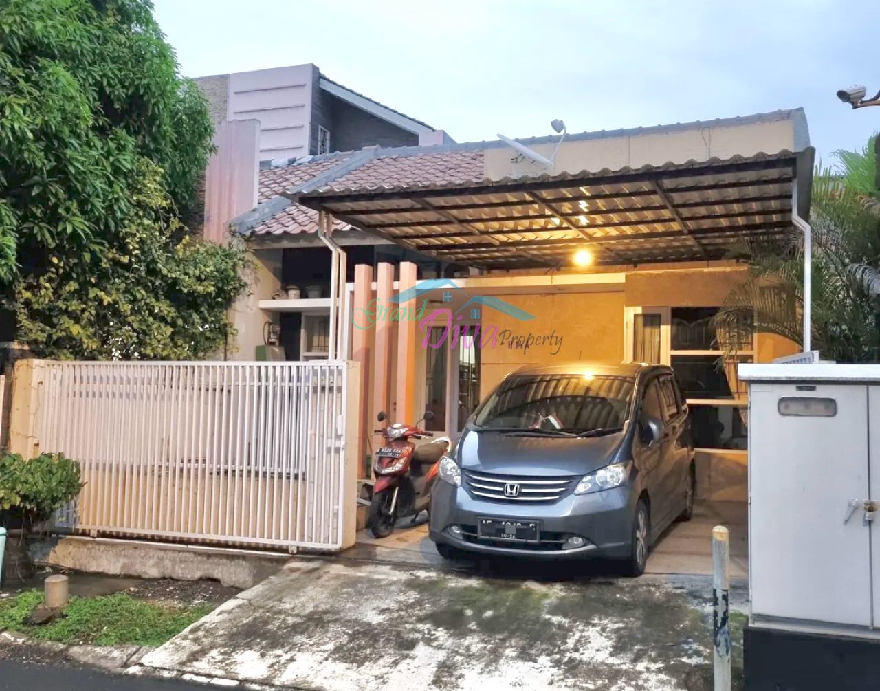 RUMAH BAGUS SEMI FURNISHED DI CLUSTER GARDENIA RESIDENCE