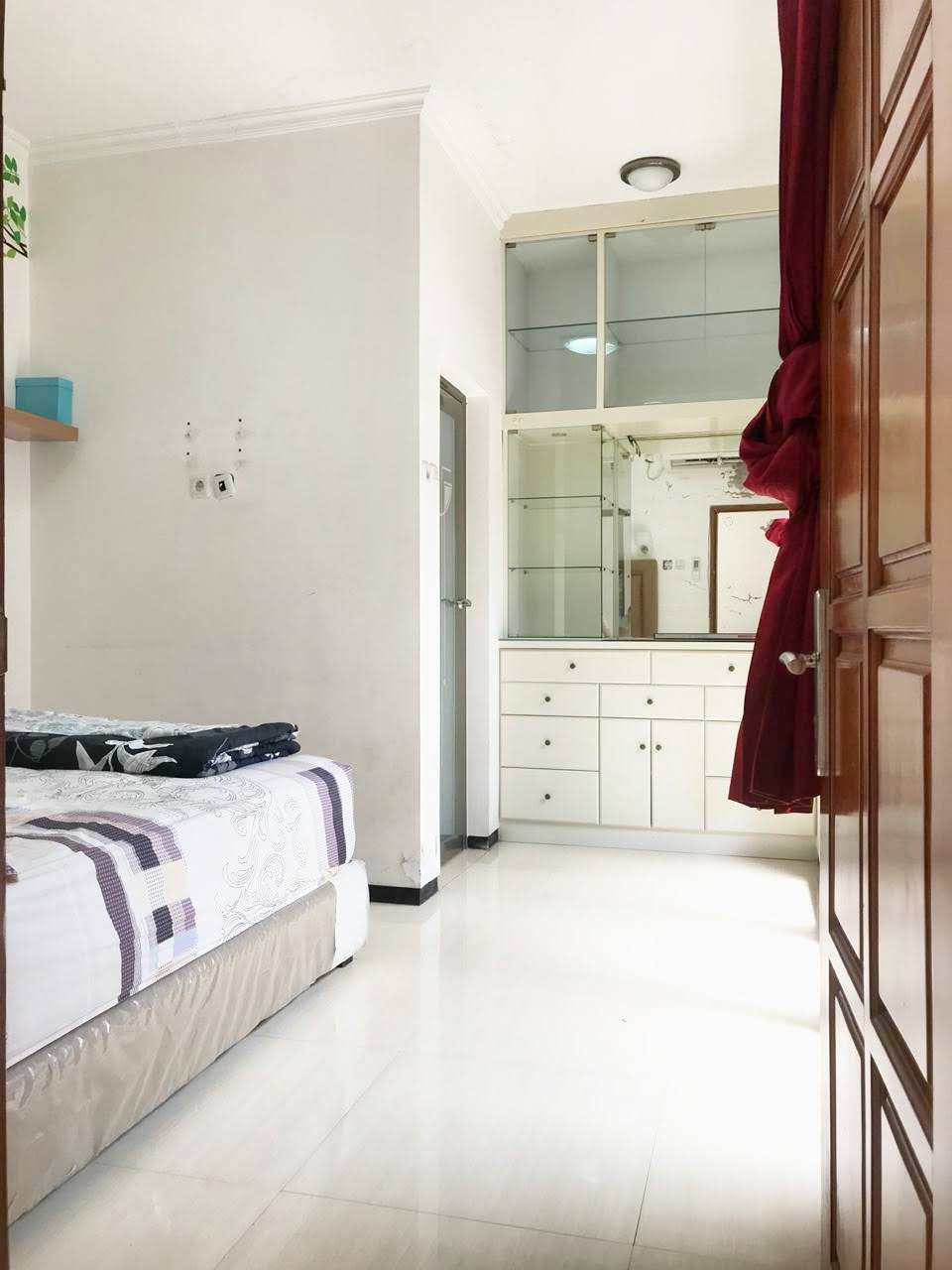 Disewakan Rumah DARMO PERMAI UTARA , Surabaya Barat