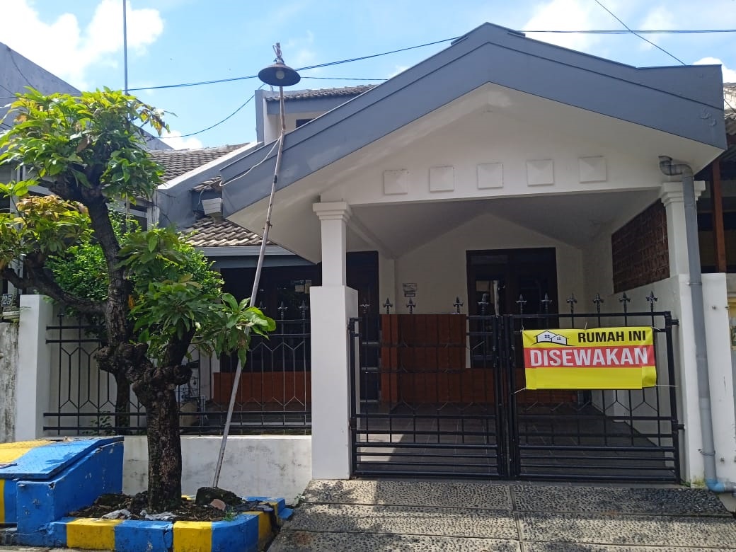 rumah disewakan kutisari indah barat surabaya