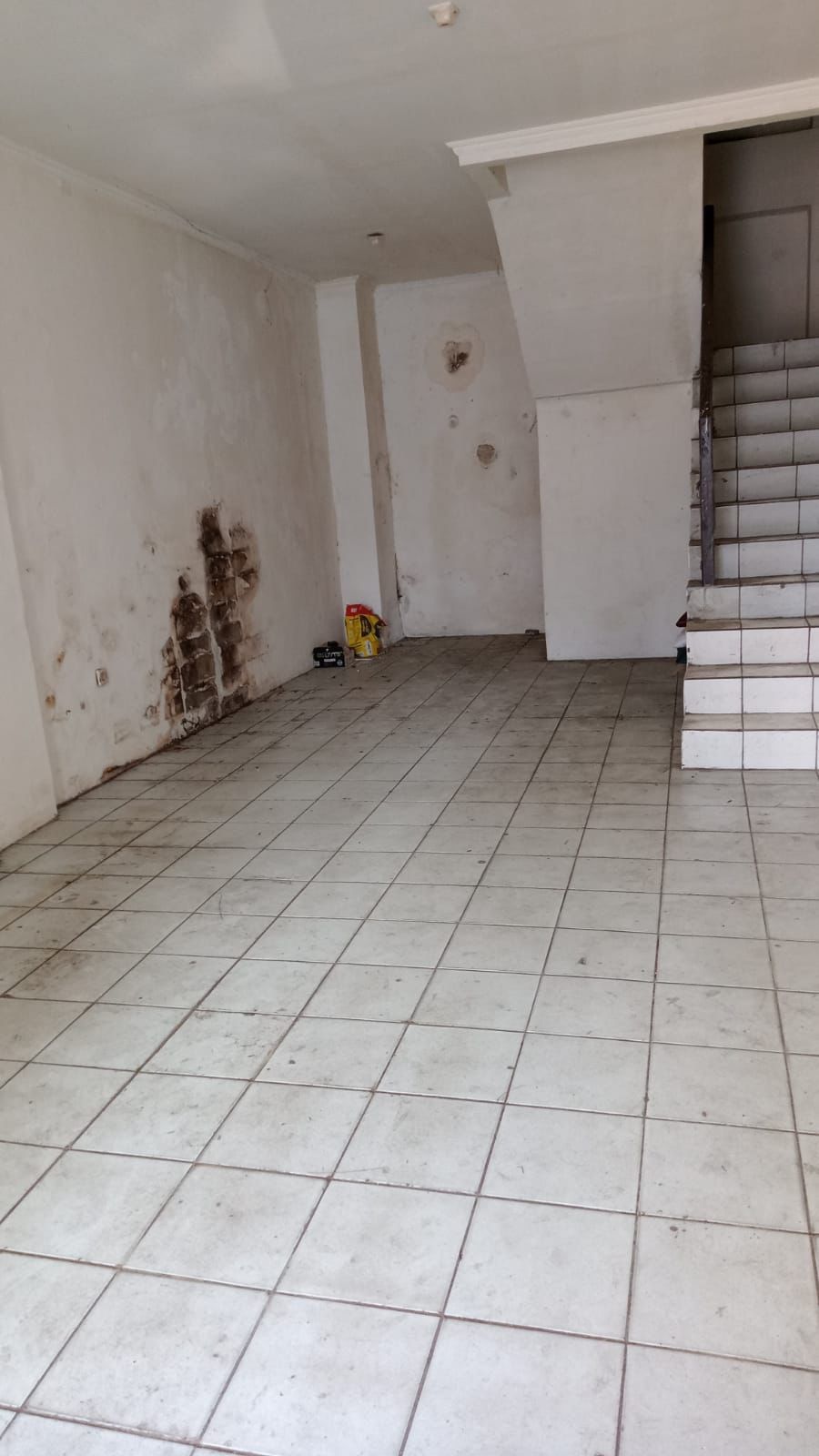 Disewakan ruko di Tanah Abang, Kebon Melati, Jakarta Pusat