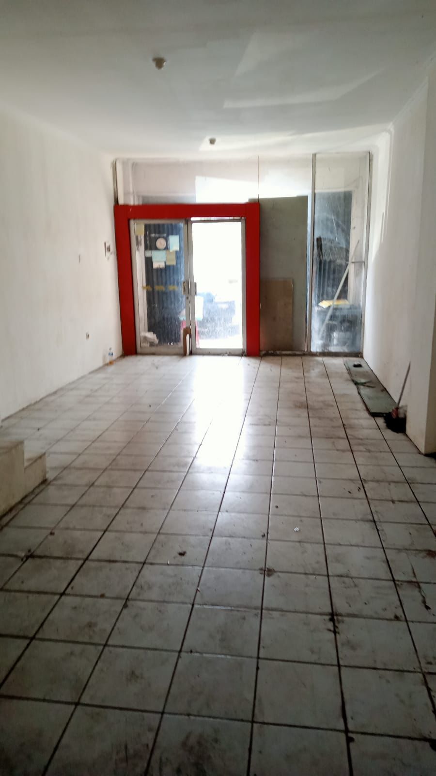 Disewakan ruko di Tanah Abang, Kebon Melati, Jakarta Pusat