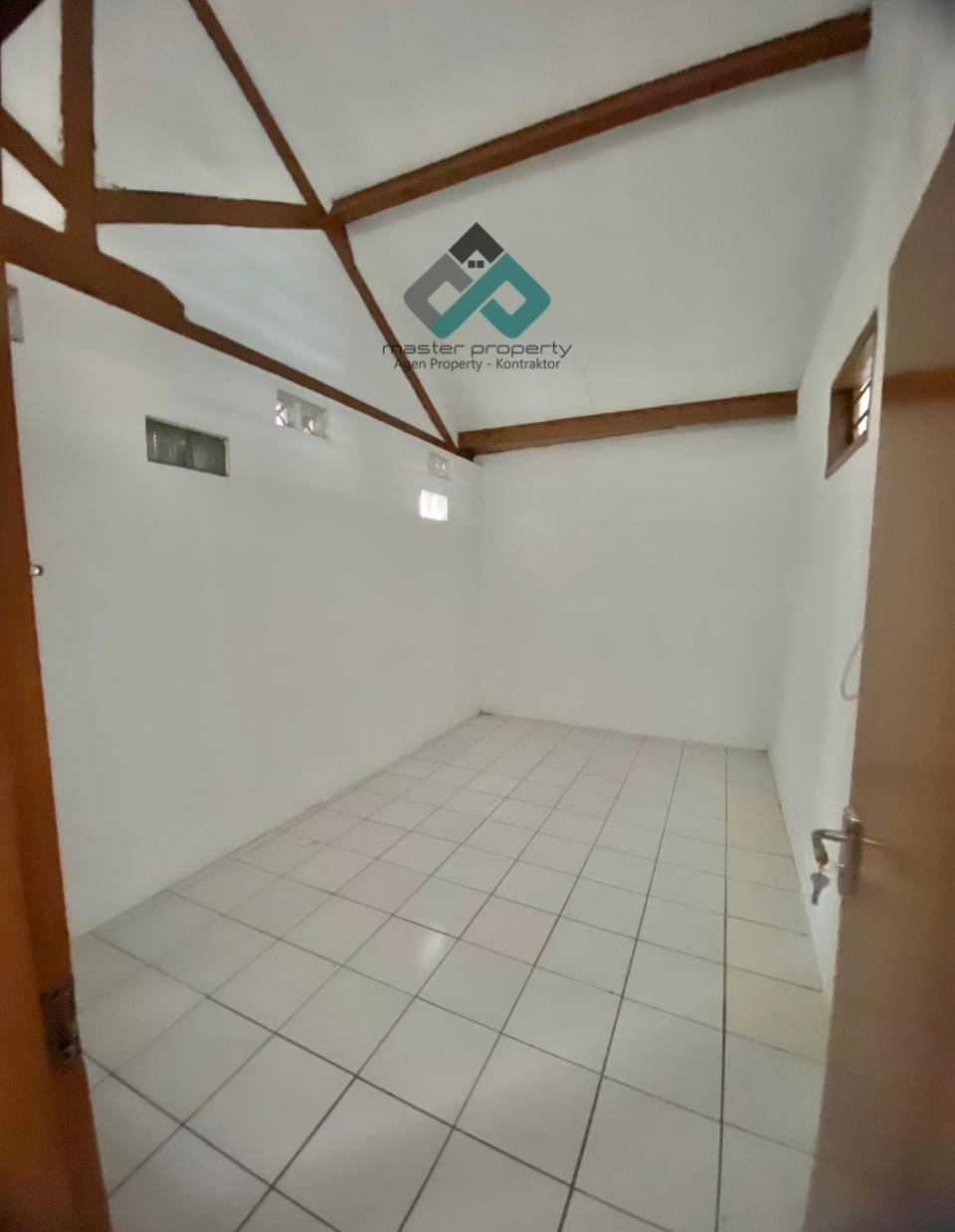 Jual cepat rumah termurah 800 jutaan di Kiaracondong Bandung