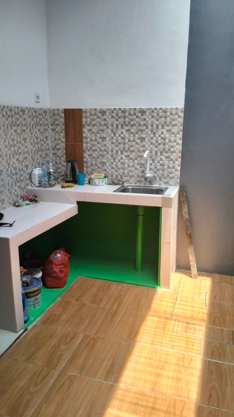 Rumah full Renovasi murah di Kalimulya, Depok.