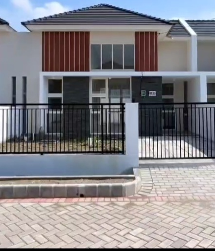 Rumah Dengan Luas Super Jumbo Lokasi Geluran Sepanjan 5 Mnt Ke S