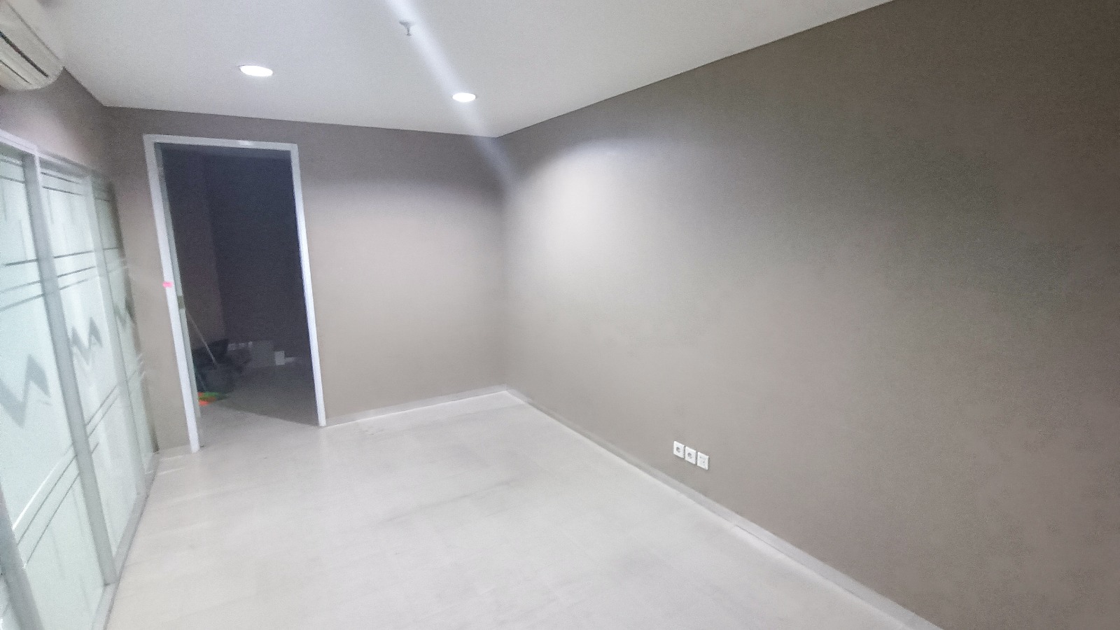 Disewakan office space/ruang kantor Tower OTC di Thamrin City