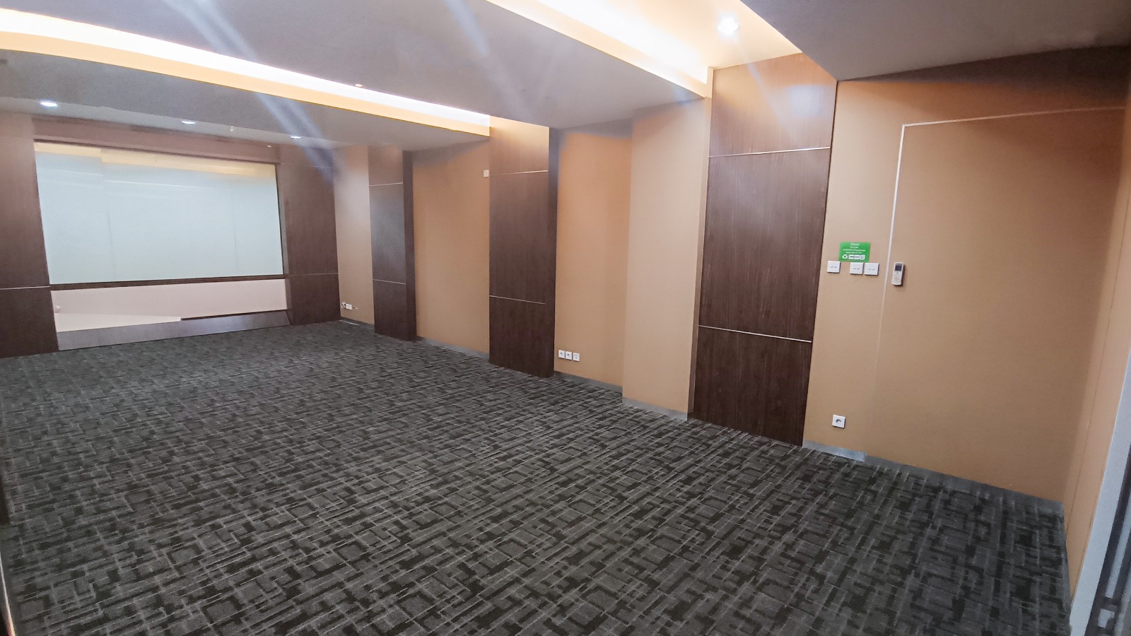 Disewakan office space/ruang kantor Tower OTC di Thamrin City
