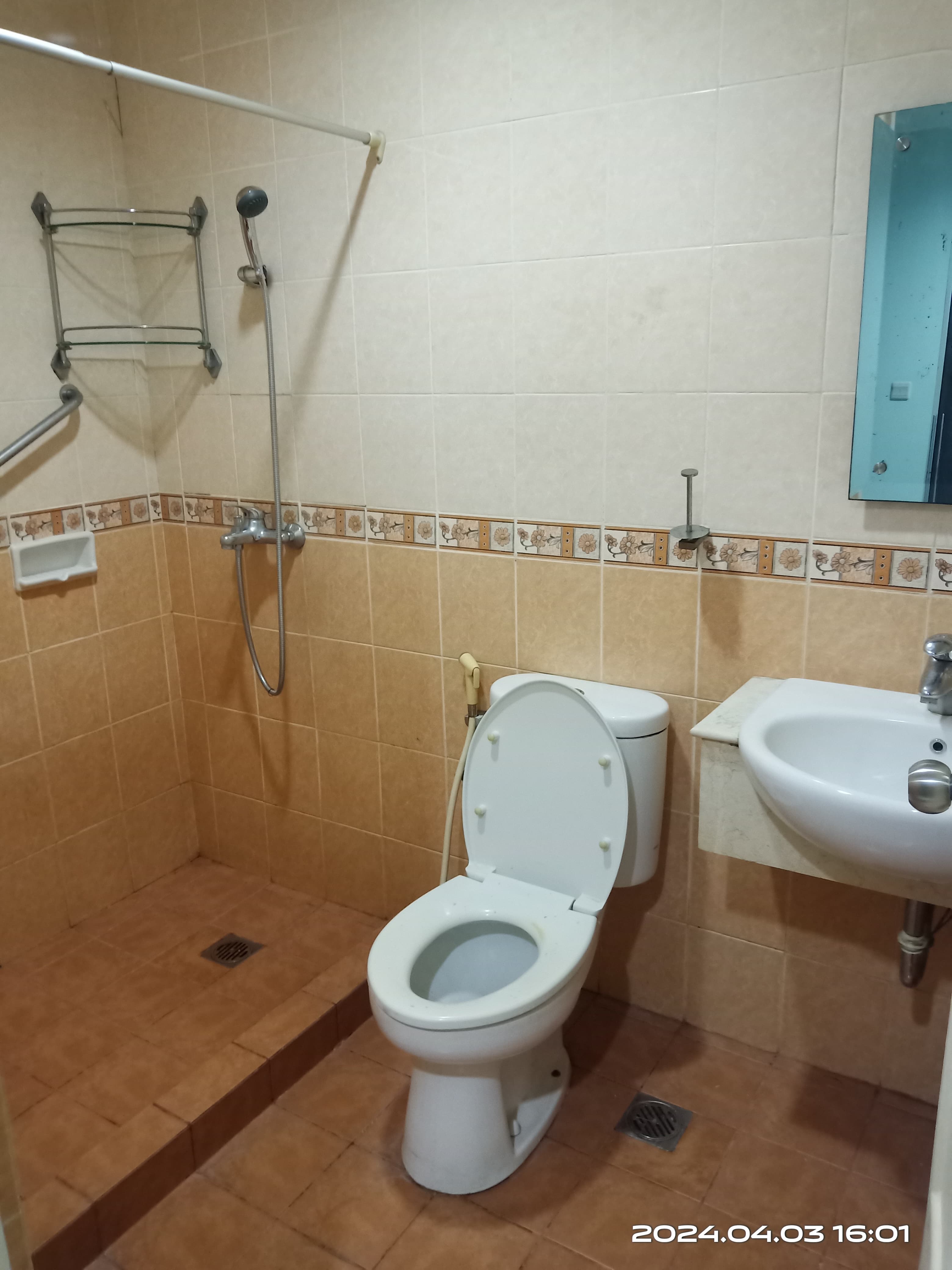 Dijual/Disewa apartemen French Walk MOI Tower Paris Garden