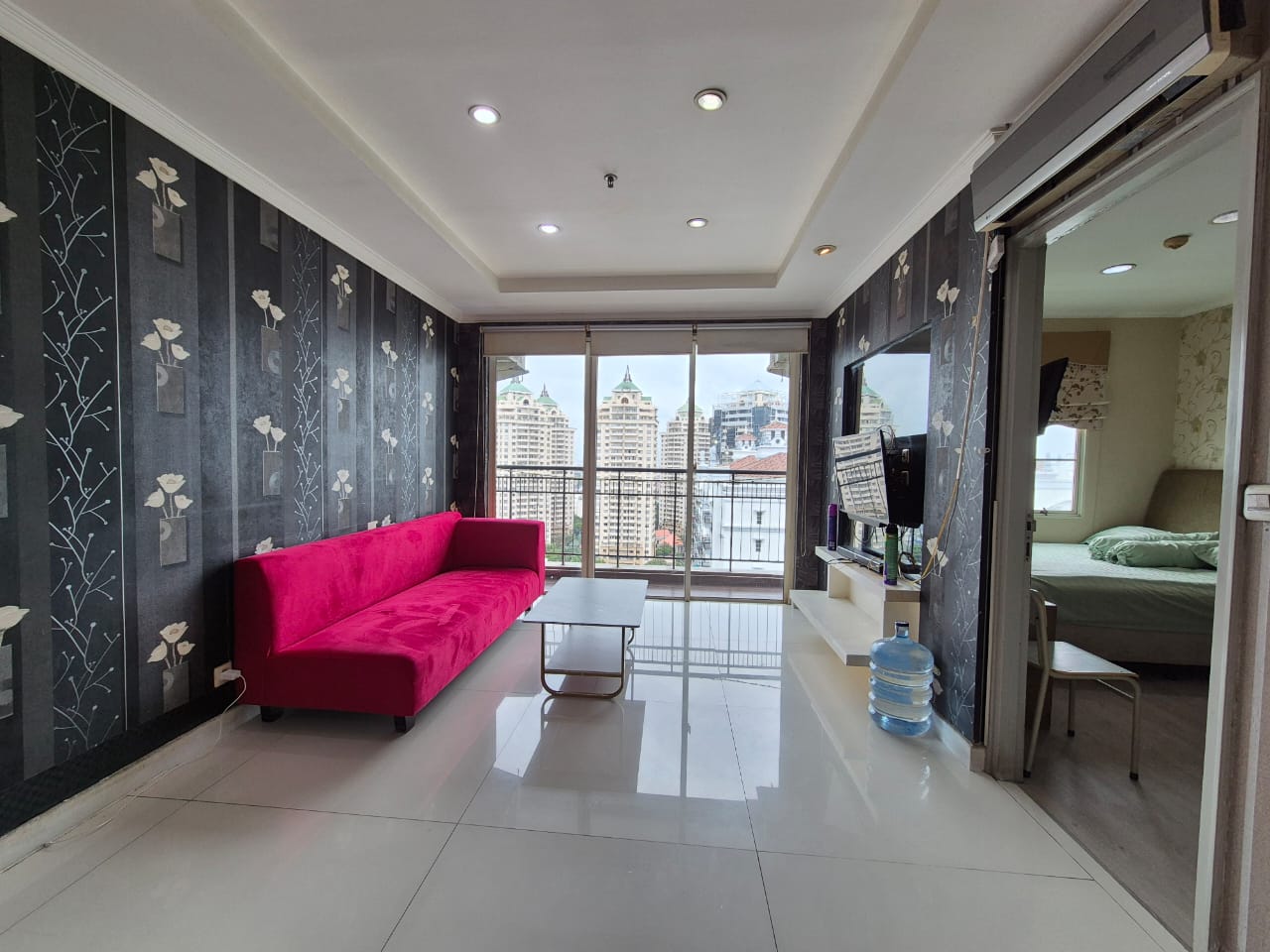 Disewa apartemen French Walk MOI posisi hook furnished