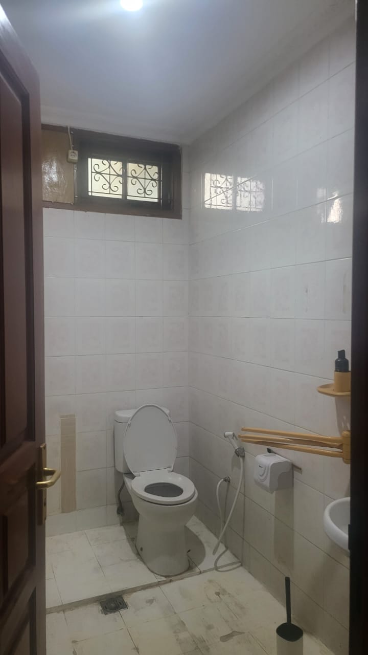 Disewa rumah besar siaphuni di Duren Sawit Rumah dikontrakkan di