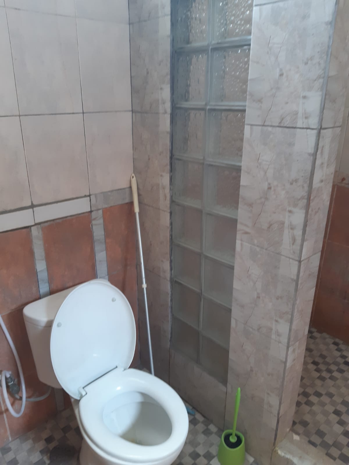 Dijual rumah dekat masjid di Cempaka Baru, Kemayoran, JakPus