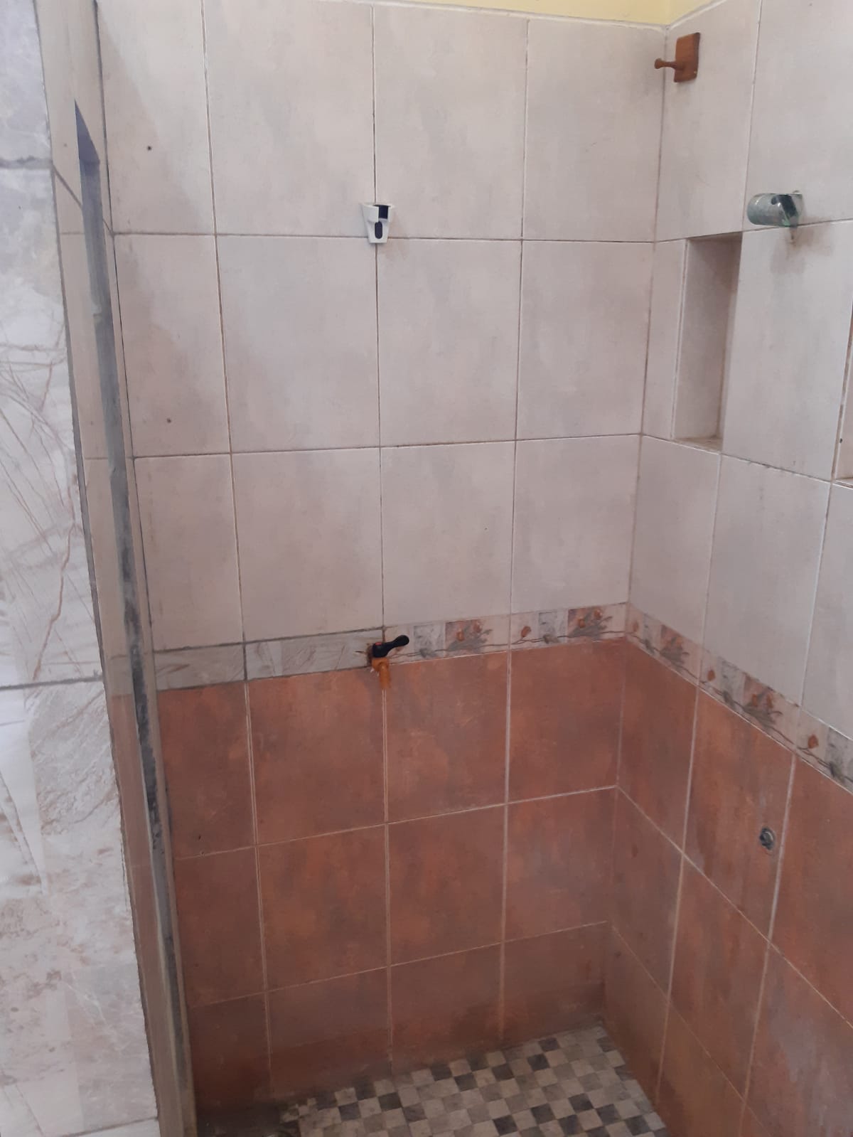 Dijual rumah dekat masjid di Cempaka Baru, Kemayoran, Jakarta