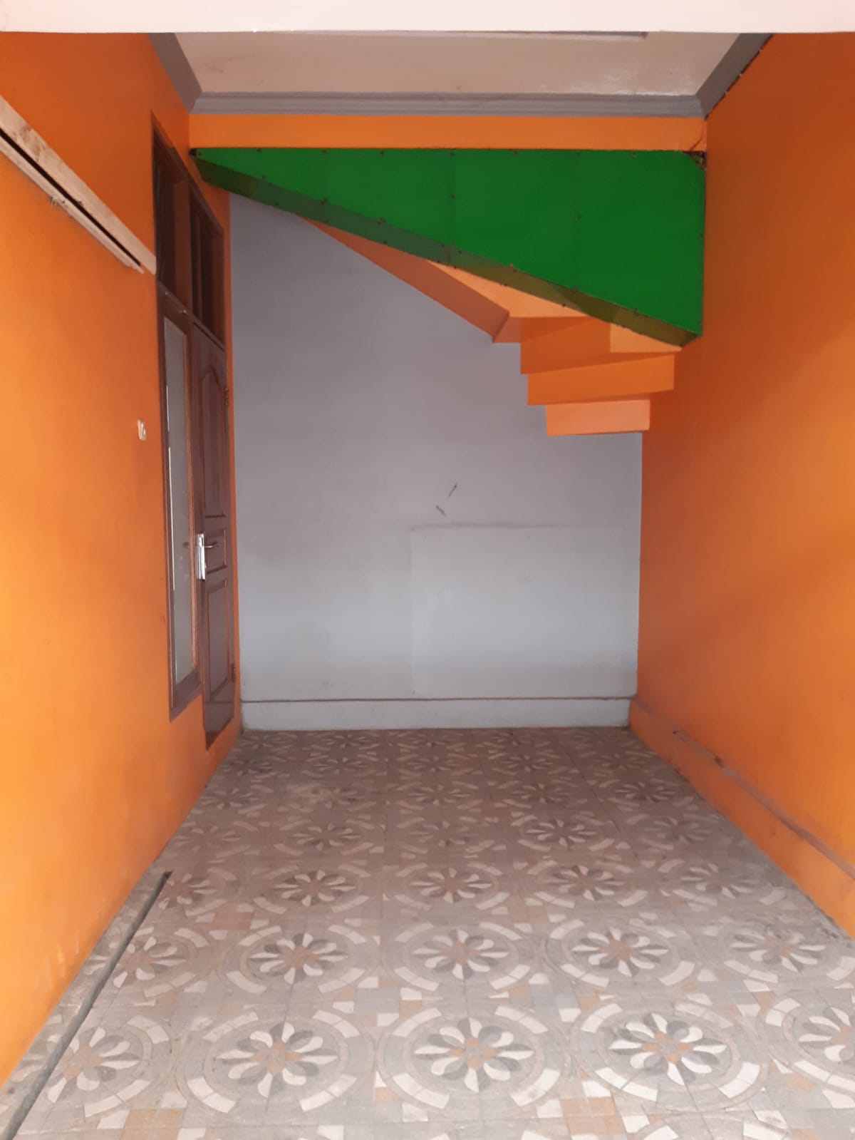 Dijual rumah dekat masjid di Cempaka Baru, Kemayoran, Jakarta