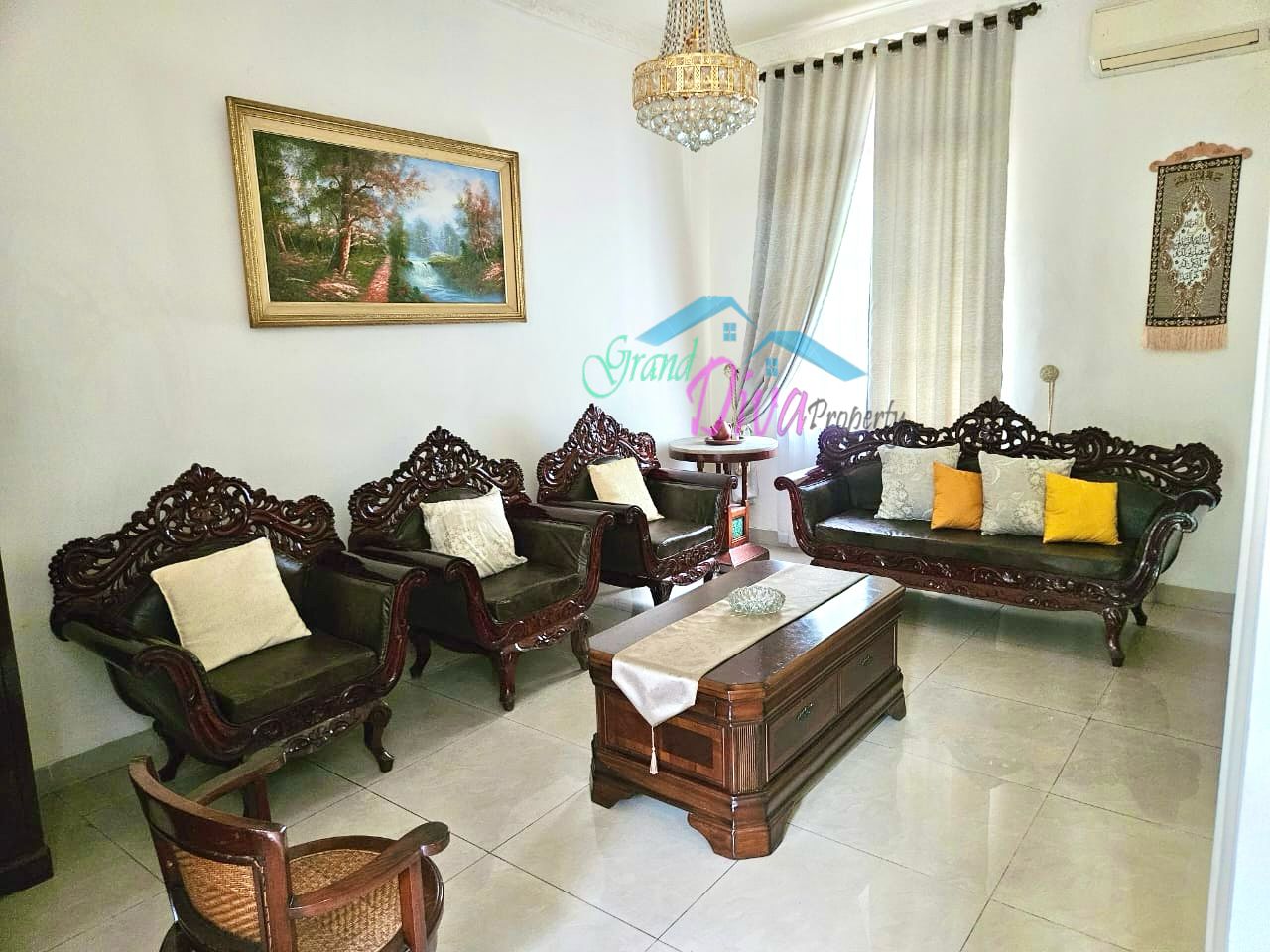 RUMAH BAGUS DI CLUSTER MONACO KOTA WISATA DEKAT DENGAN AKSES TOL