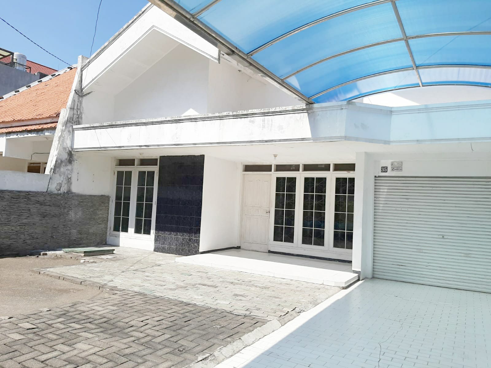 rumah disewakan kupang baru surabaya