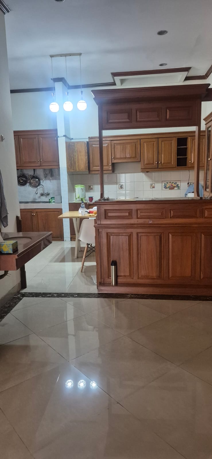 Sewa rumah bisa untuk kantor di area Kayu Putih