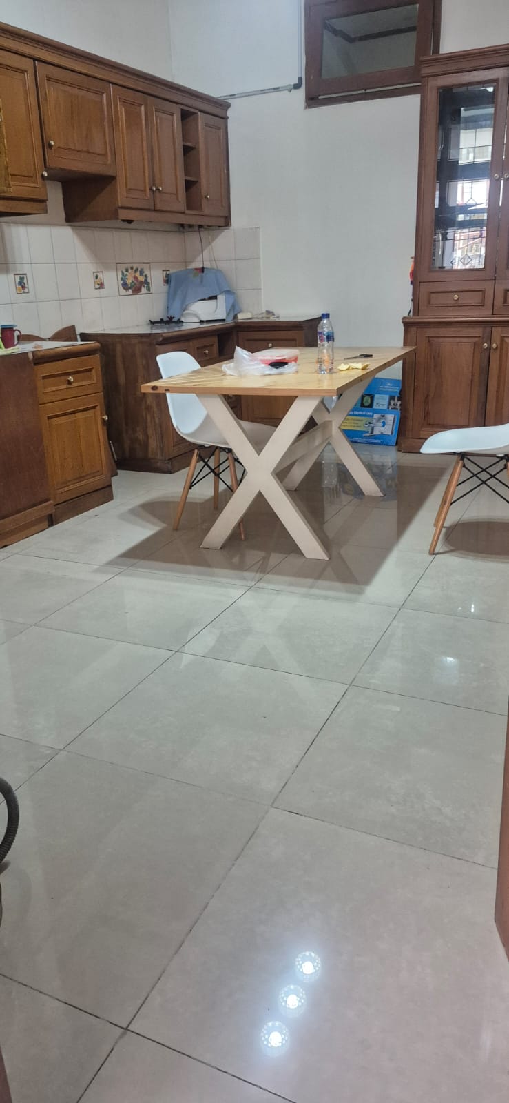 Sewa rumah bisa untuk kantor di area Kayu Putih, Jakarta Timur