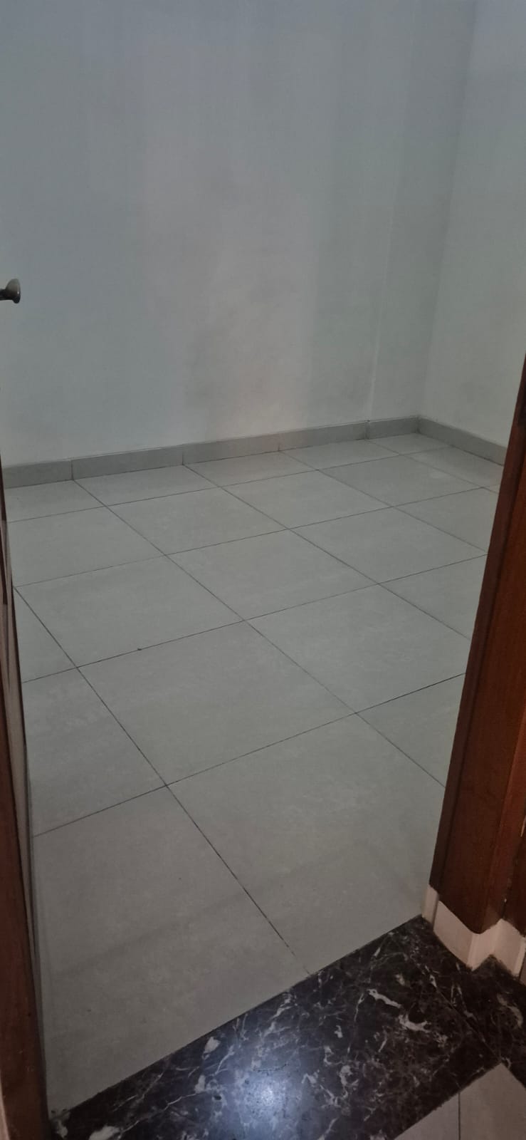 Disewakan rumah bisa untuk kantor di area Kayu Putih, Pulo Gadun