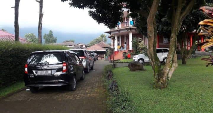Dijual rumah villa di Cisarua, Kabupaten Bogor, Jawa Barat