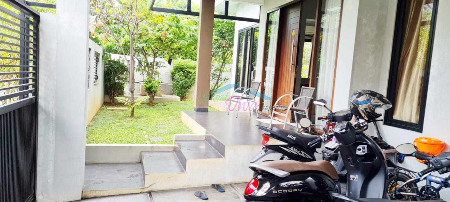 RUMAH DI KEMANG PRATAMA 1 BEKASI