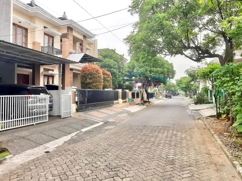 RUMAH BAGUS DI KEMANG PRATAMA 1 HARGA MURAH