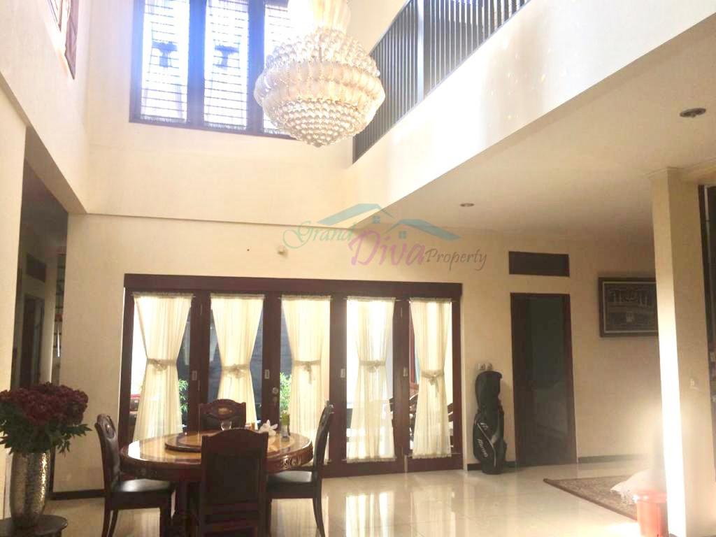 RUMAH BAGUS DI KEMANG PRATAMA 1 HARGA MURAH
