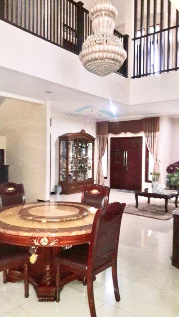 RUMAH BAGUS DI KEMANG PRATAMA 1 HARGA MURAH