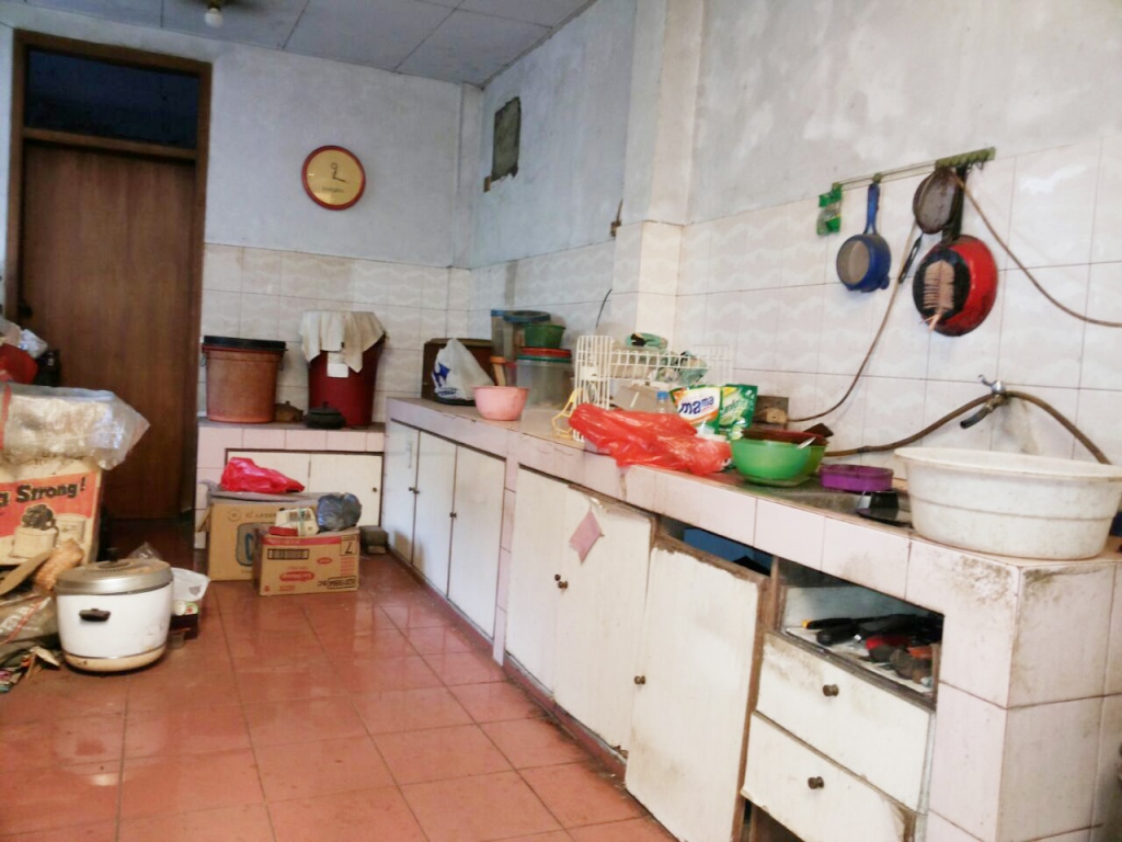 RUMAH DI KRAMAT JATI JAKARTA TIMUR