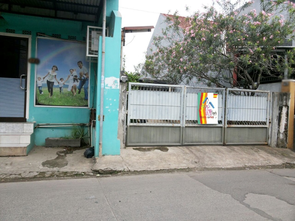 RUMAH DI KRAMAT JATI JAKARTA TIMUR