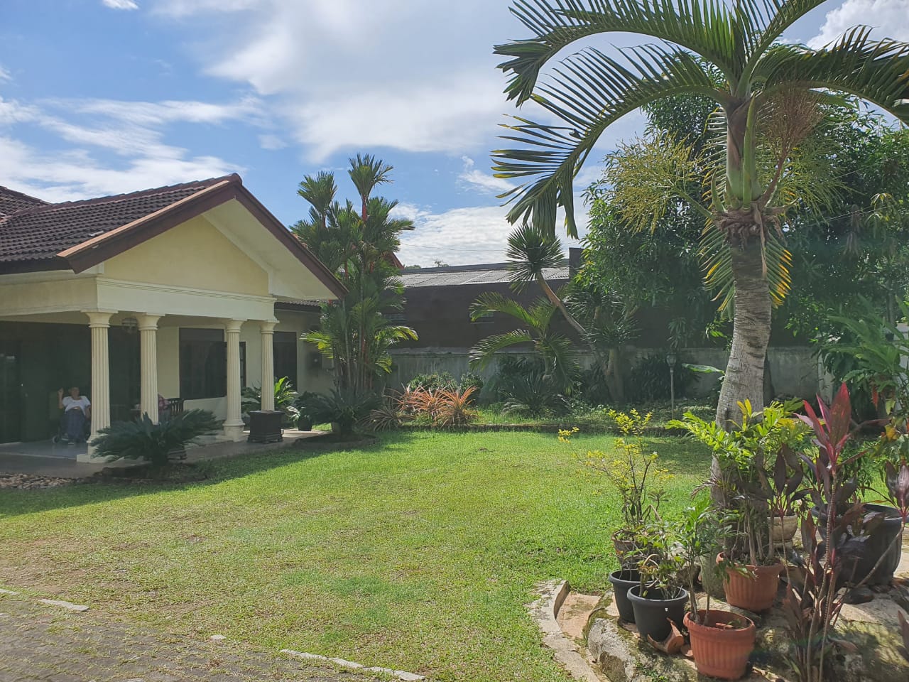 Dijual rumah luas di area Condet, Balekambang, Kramat jati