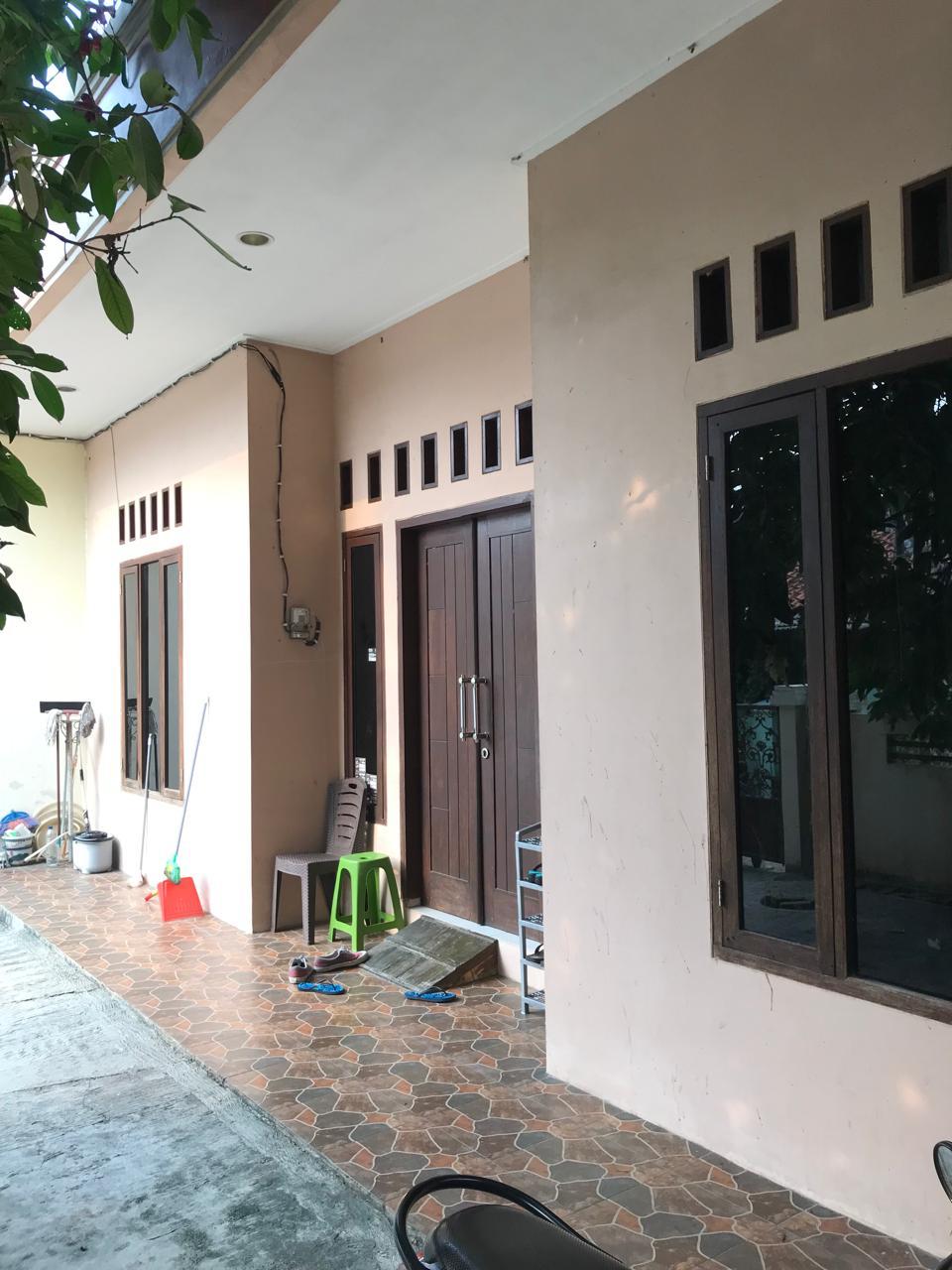 Dijual rumah cantik dalam gang motor di area Cempaka Baru