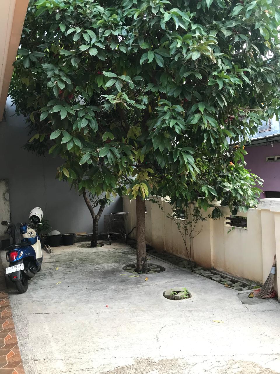 Dijual rumah dalam gang motor di area Cempaka Baru, Kemayoran