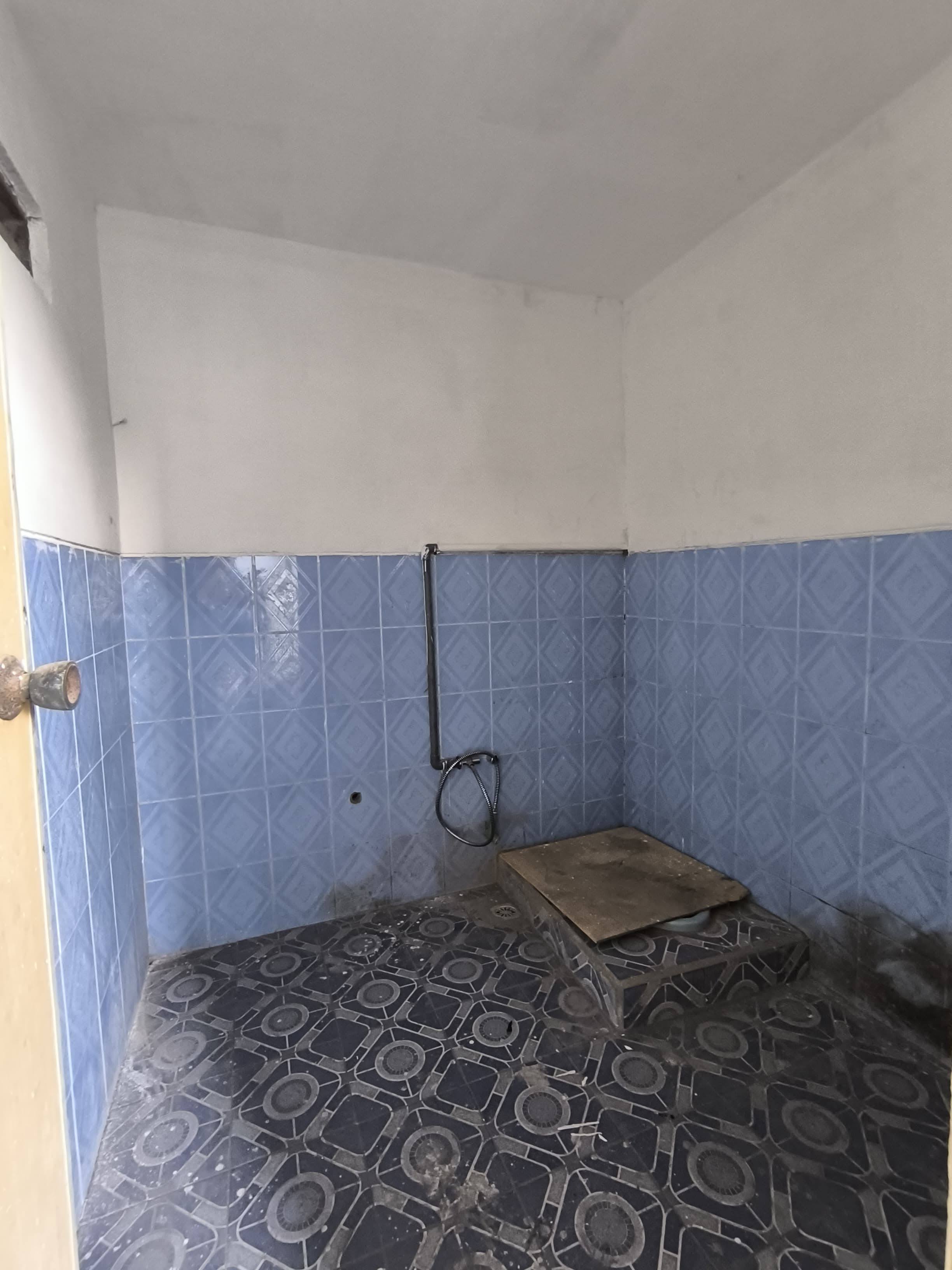 DiSEWAkan Gudang Margomulyo Indah sudah renov, siap pakai