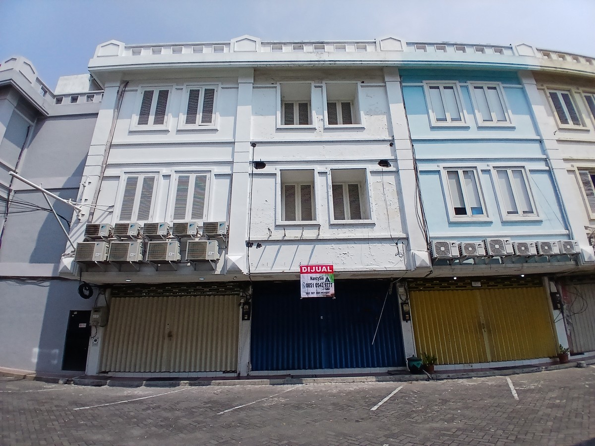 JuaL Ruko 3 Lantai di Mega galaxy MERR, Sukolilo, Surabaya.