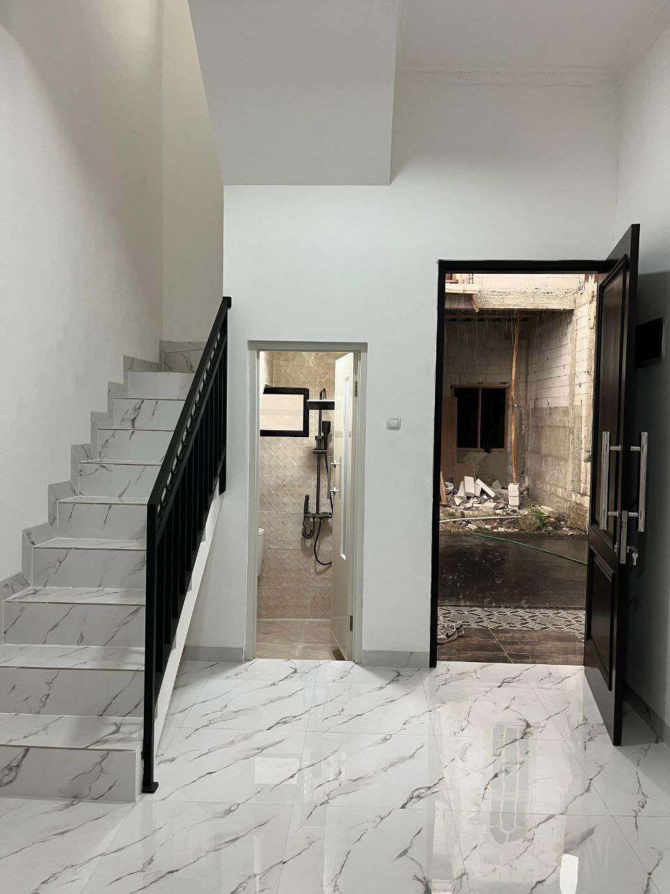 Rumah american Classic di Condet Kramatjati Jakarta Timur