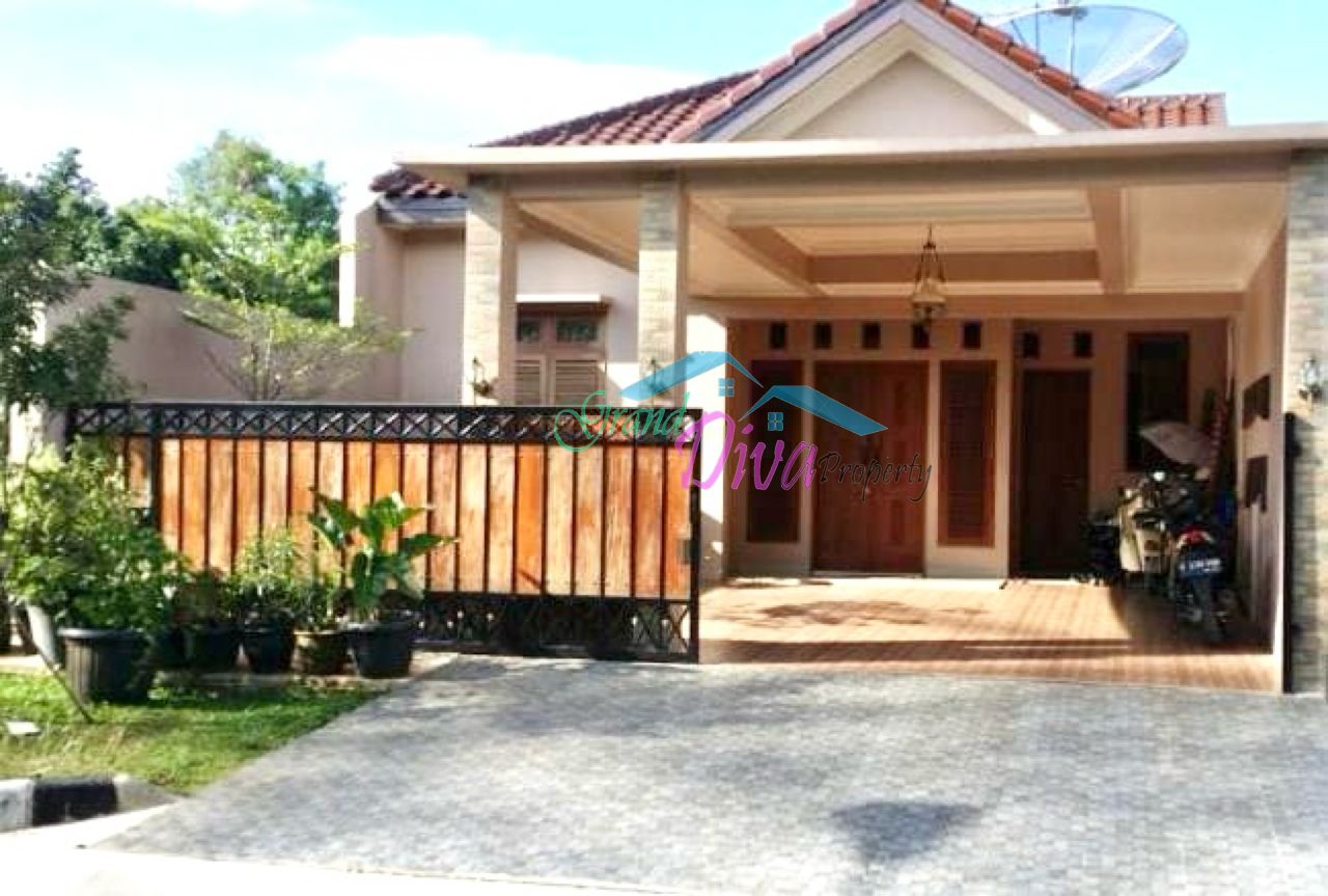 RUMAH DI JALAN Dr. RATNA PERUMAHAN TAMAN PERMATA CIKUNIR