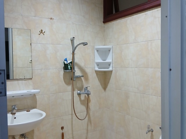 Disewakan Rumah SiapHuni di Simpang Darmo Permai Utara, Surabaya