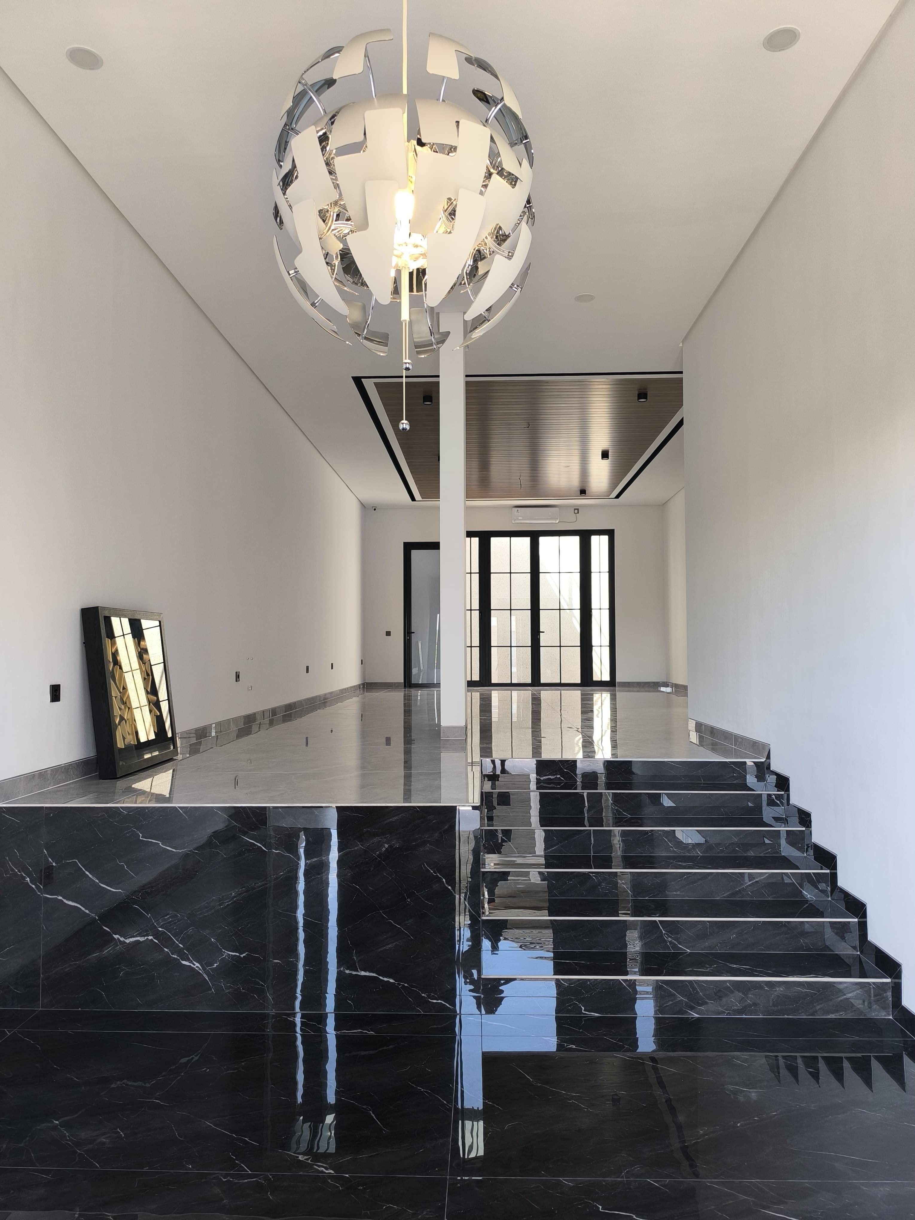 Rumah New Gress Modern WATERFRONT CBD Citraland, dekat UC