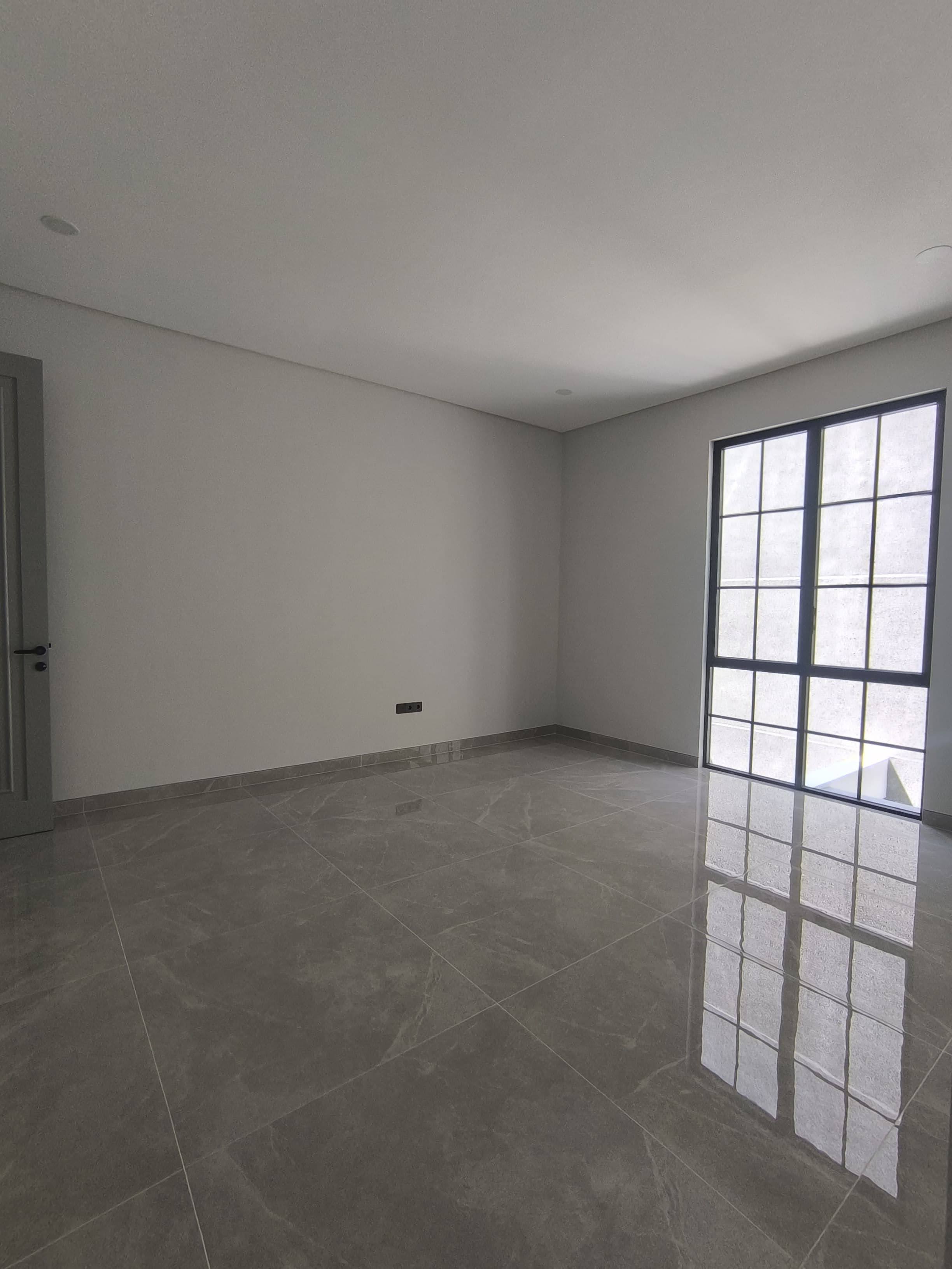 Rumah New Gress Modern WATERFRONT CBD Citraland, dekat UC