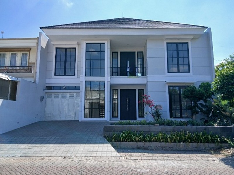 Jual Rumah Baru Mewah di CitraLand, Surabaya.