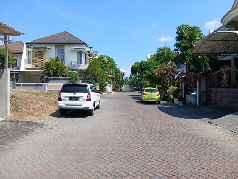 Jual Rumah Baru Mewah di CitraLand, Surabaya.