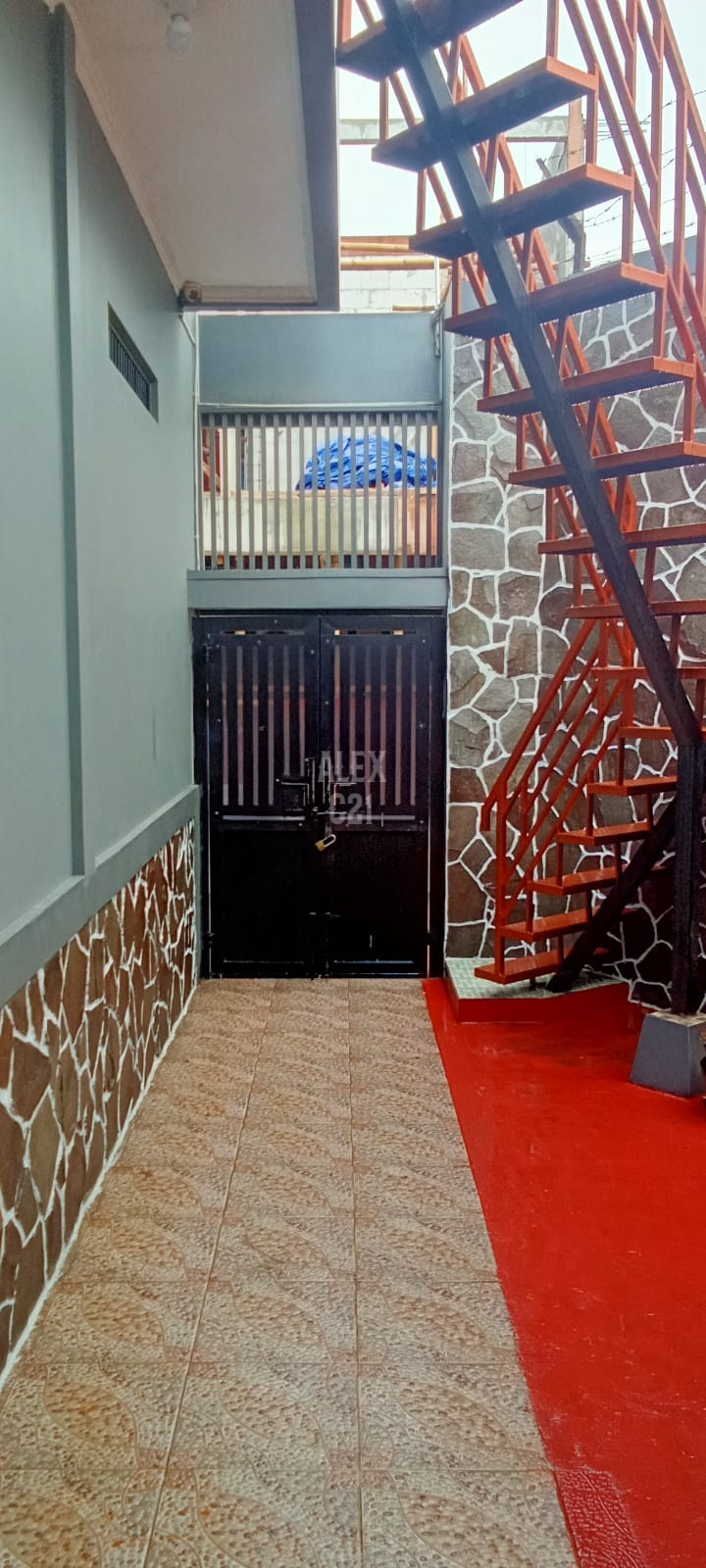 Dijual rumah di Pamulang, Benda Baru, Tangerang Selatan