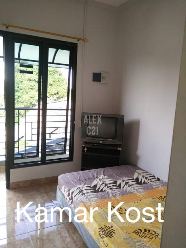 Dijual rumah di Pamulang, Benda Baru, Tangerang Selatan