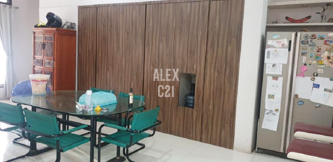 Rumah Dijual 2 Lantai Siap Huni di Villa Dago Pamulang