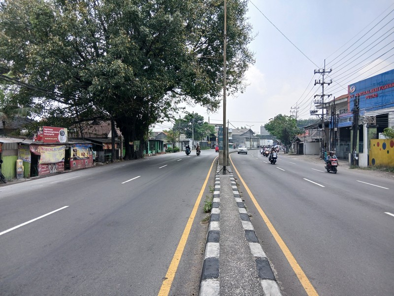 Sewa 2Unit Gudang Jadi 1 Gudang Strategis di Raya Taman Sidoarjo